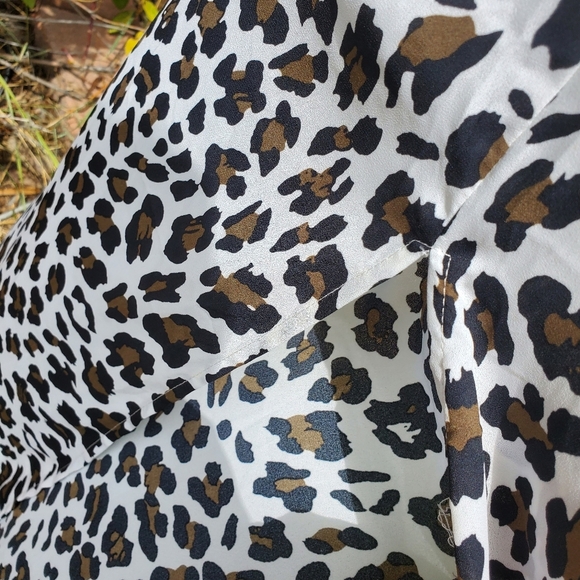 Pink Lily Women's Size Medium Leopard Print Animal Print Maxi Dress EUC - Picture 14 of 17